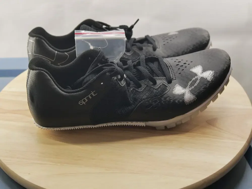 Under Armour Kick Sprint 4 Track Spikes Shoes Black White 3025461-002 Men 11.5